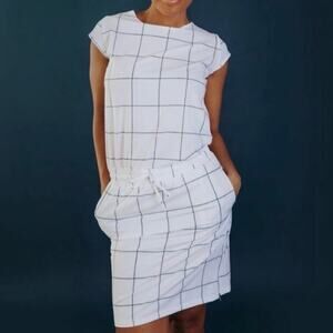 Albion Going Places Dress In White Windowpane